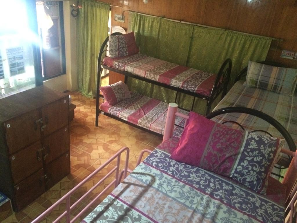 ホテル Lagrosa Backpackers コロン エクステリア 写真